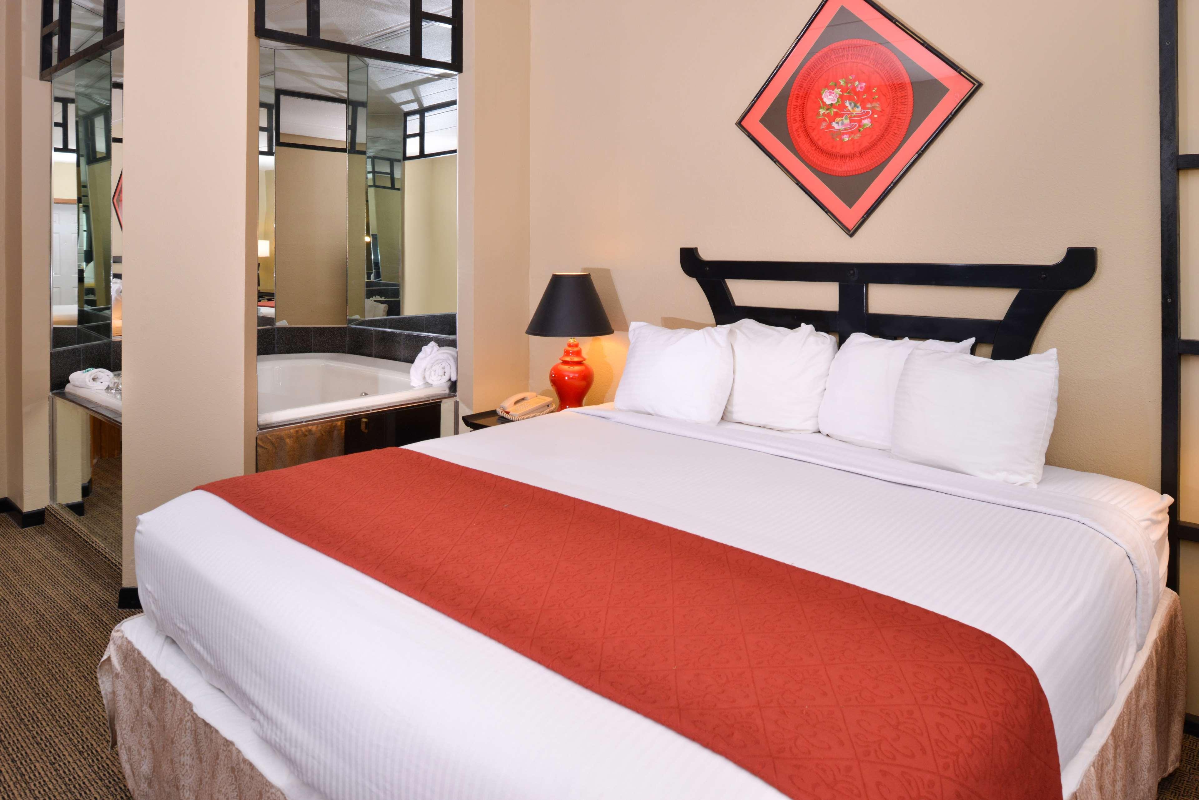 Hotel Western & Galena