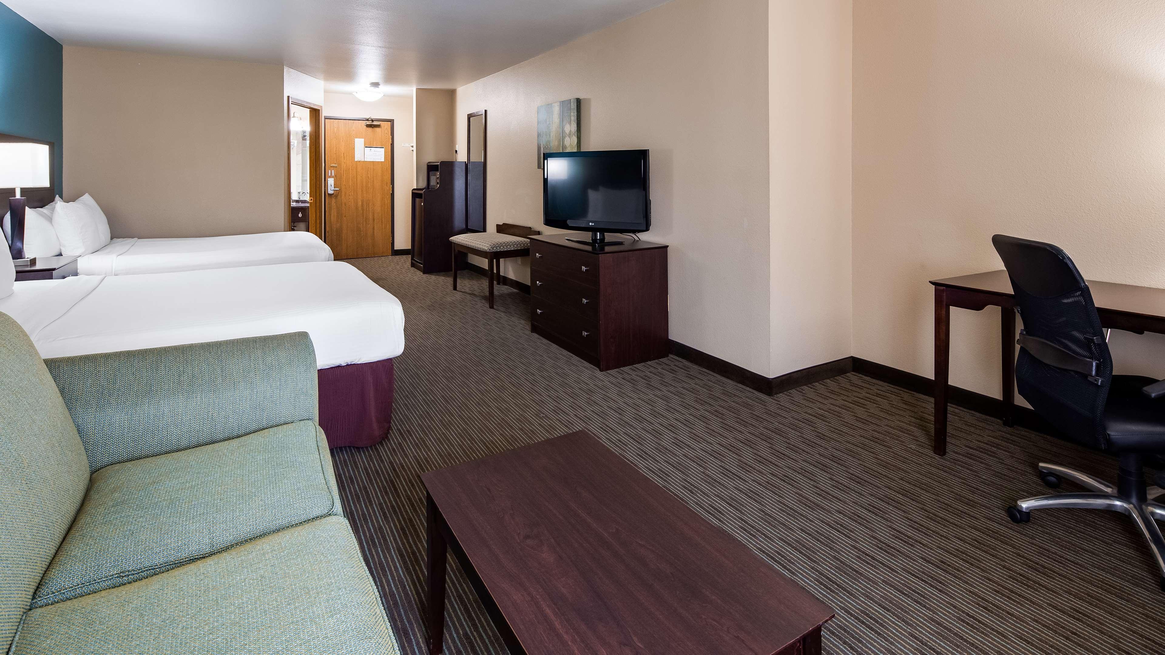 Western Inn&suites Hotel
